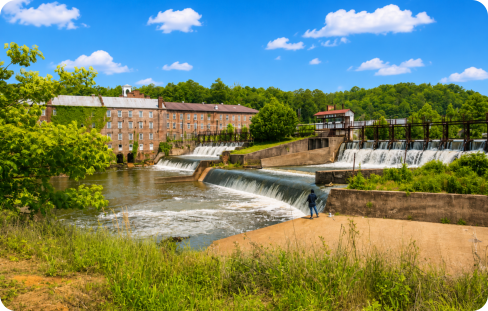 A picture of the bridge in downtown Prattville